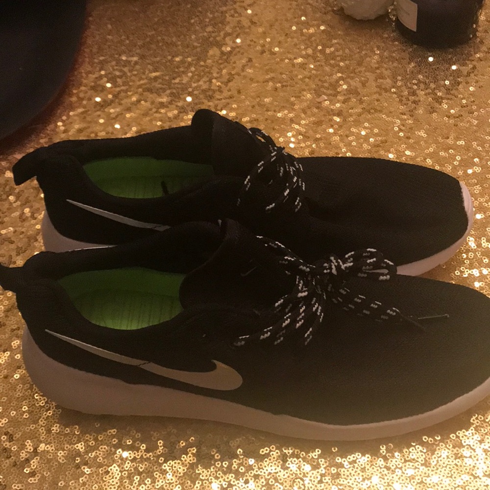 Men’s Nike Roshe Two